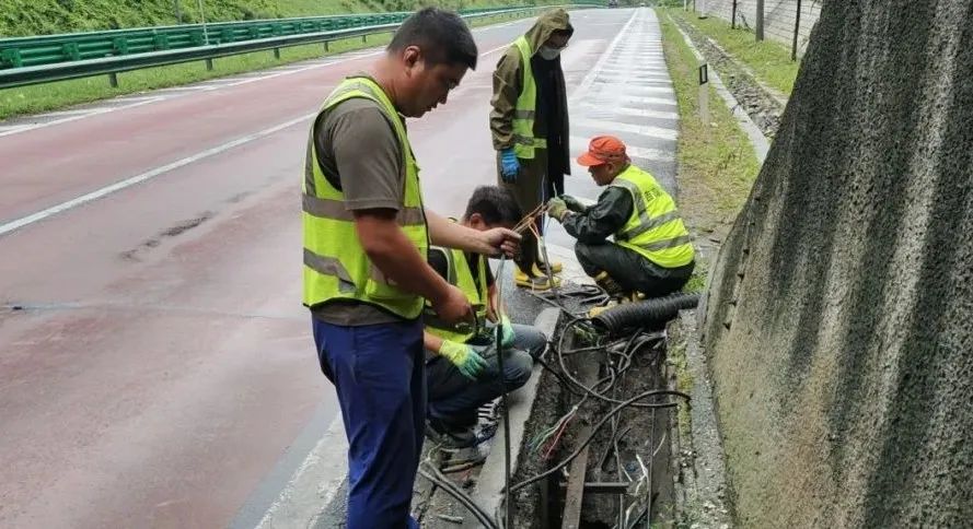 吉林分公司：安全行 聚团圆 暖人心2.jpg